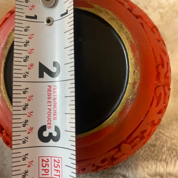 Vintage Chinese Red Cinnabar intricate carved floral trinket box. - Picture 10 of 16